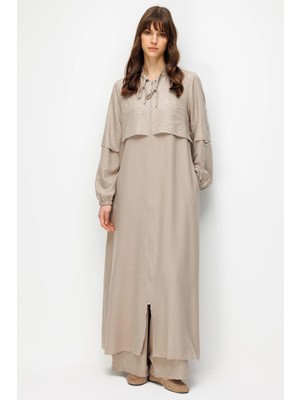 Micca Tulıp Özel Desen Soft Kumaş Aller Üst Beden ve Düz Ipekçe Garni Alt Beden Zamansız Kap Ferace-Taş