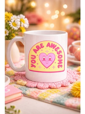 urfakent bilişim ve medya danışmanlık You Are Awesome Yazılı Kalpli Tasarım Porselen Kupa Model 187 – Motivasyon Mesajlı Sevimli Kahve Kupası – Hediye Kupa Bardak