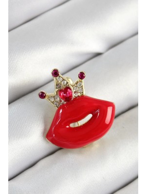 Inure Jewelry Zirkon Taşlı Kraliçe Taç Detaylı 3D Kırmızı Dudak Figürlü Gold Renk Kadın Broş