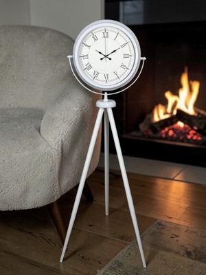 urfakent bilişim ve medya danışmanlık Zarif Roma Rakamlı Tripod Ayaklı Saat