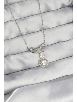 Nexgen 316L Çelik Gümüş Renk Fiyonk Detay Zirkon Taşlı Tektaş Kolye