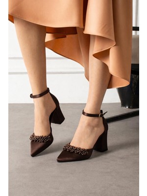 Saten Incili Kalın Alçak Topuklu Ayakkabı