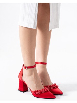 Saten Incili Kalın Alçak Topuklu Ayakkabı