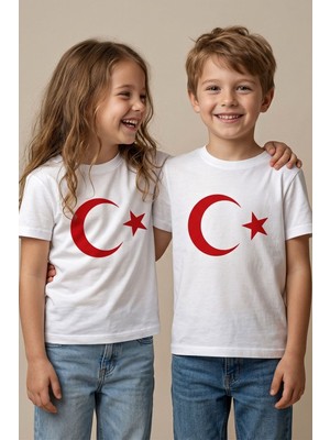 Zuzunga Türk Bayrağı Baskılı Beyaz Renk T-Shirt