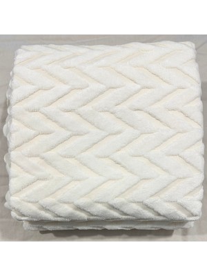 Kumaşçıtr Kaymaz Tabanlı Well Soft Koltuk & Çekyat Örtüsü 170×215 cm – Zigzag Desen Krem Rengi