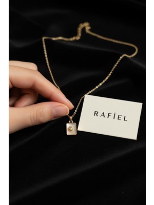 Rafiel Güneş Sembollü Dikdörtgen Plaka Çelik Zincir Kolye - 44 cm Kolye