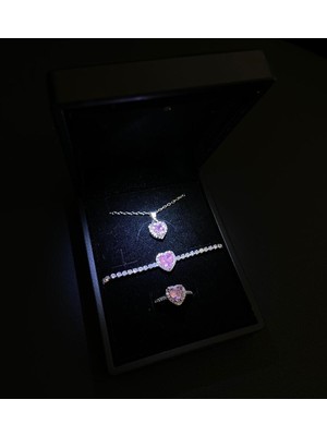 C&On Design Işıklı Kutuda Çelik Kolye Bileklik Yüzük 3 Set Hediyelik Set Sevgililer Günü Hediyesi
