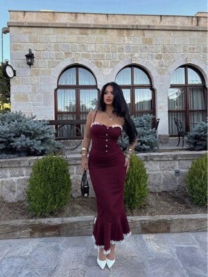 Adisia Kadın Güpür Dantel Detaylı Gizli Fermuarlı Midi Boy Elbise