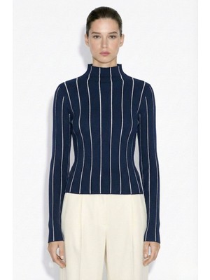 Lacivert-Ekru Mizalle Dik Yaka Lacivert Ekru Çizgili Triko Kazak