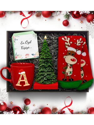 As Gift Yılbaşı Temalı Kişiye Özel Kırmızı Kupa & Mini Çam Ağacı Mum & Yılbaşı Temalı Çorap Hediye Seti