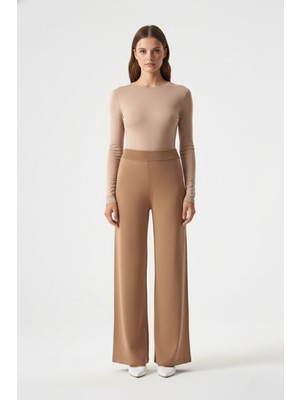Mizalle Geniş Paça Lastikli Camel Triko Pantolon