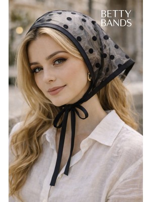 Betty Bands Siyah Puantiyeli Tül Bandana – Bağlamalı Şık Saç Aksesuarı | Vintage & Zarif Stil