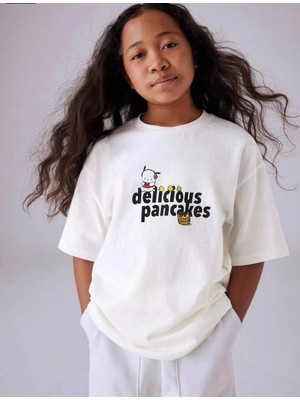 Alyakids Çocuk Beyaz Delicious Pancakes ve Köpek Karakter Baskılı %100 Pamuk T-Shirt