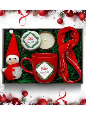 As Gift Yılbaşı Temalı Kişiye Özel Kırmızı Kupa & Beyaz Metal Mum & Kardan Adam & Fular Hediye Seti