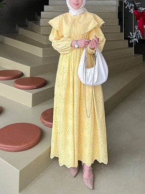 Modamorfo Dantel Detaylı Pelerin Yaka Elbise Sarı Pamuk - Polyester Kloş Kalıp Şık Tasarım
