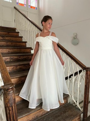 Kız Çocuk Uzun Beyaz Askılı Şifon Abiye Elbise 9-15YAŞ