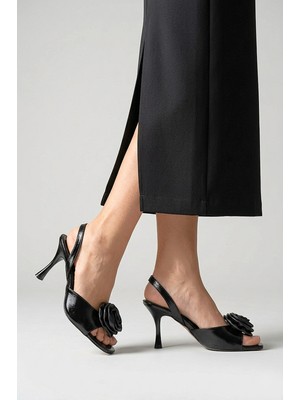 Fiore Ayakkabı Velin Esnek Yumuşak Kaymaz Taban (8 Cm) Siyah Rugan El Yapımı Gül Detaylı Kadın Topuklu Ayakkabı