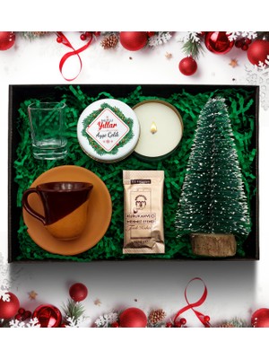 As Gift Yılbaşı Temalı Kişiye Özel Beyaz Metal Mum &  Çam Ağacı & Sırlı Çömlek Fincan & Kahve Yanı Su Bardağı & Türk Kahvesi Hediye Seti