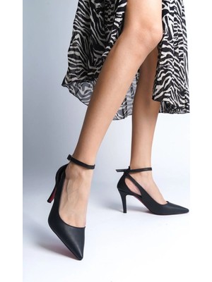 Ayakkabı Ateşi Siyah Cilt Kısa Topuklu Baretli Kadın Topuklu Ayakkabı Eloi