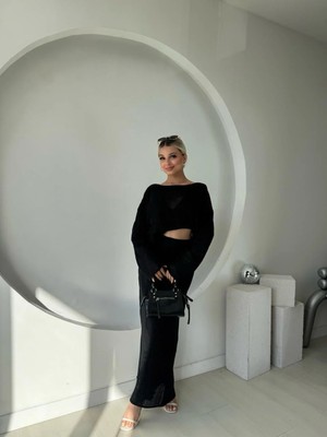 Fehu Bloom Siyah Bluz Etek Triko Takım