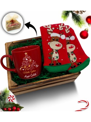 As Gift Mini Kasa Içerisinde Kişiye Özel Kırmızı Kupa & Yılbaşı Çorabı Hediye Seti