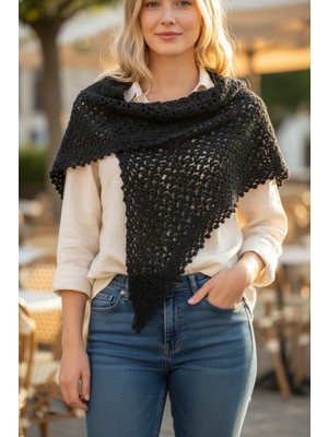 Tokuşka El Örgüsü Üçgen Örümcek Ağı Desenli Püsküllü Omuz Şalı