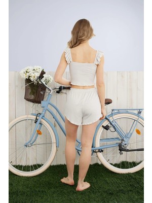 Pijamoni Kadın Omuzu Fırfır Detaylı Gri Şort Takımı