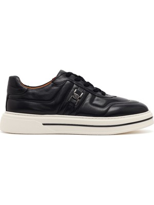 Derimod Erkek Siyah Bağcıklı Kalın Tabanlı Deri Sneaker 26SFD631518
