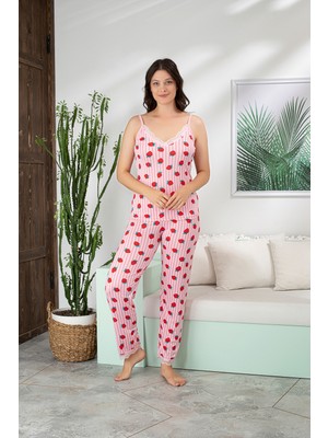 Piove Kadın Çilek Desenli Askılı Pijama Takımı – Pembe Dantel Detaylı Uzun Pijama