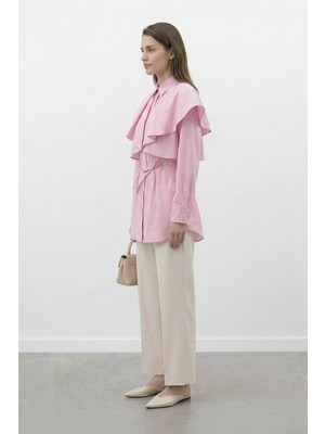 Loreen Kadın Gömlek Yaka Pelerin Detaylı ve Bağcıklı Gömlek 20758