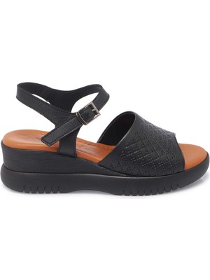 Tergan Siyah Hakiki Deri Kadın Sandalet - K25Y1SN67868-A23