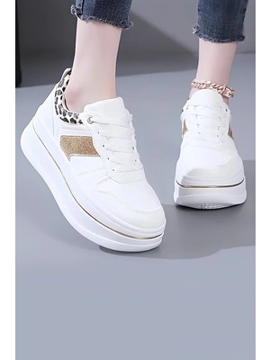 Ticen Beyaz Kalın Taban Kadın Spor Ayakkabı – Leopar ve Gold Detaylı Sneaker