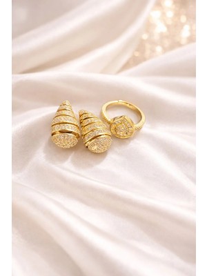 Ascera Altın Renk Zirkon Taşlı Damla Formlu Küpe & Yüzük Seti – 316L Paslanmaz Çelik Kararmayan Işıltılı