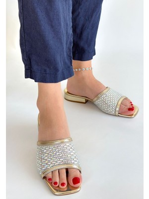 isiltikidsmoda Ortu Gold Cilt Işlemeli Terlik - Lisinya