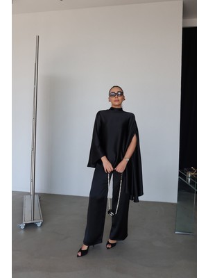 Özge Özgenç Pelerin Saten Bluz Pantolon Takım