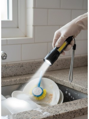 Portatif El Feneri LED Işıklı Uzun Ömürlü Kamp ve Acil Durum