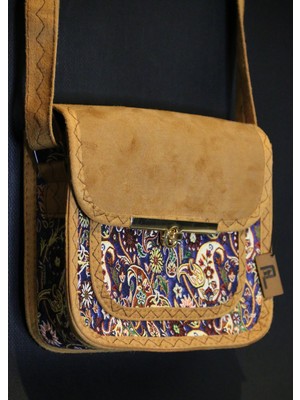 Pujiva Etnik Tarz Desenli Omuz Askılı Üç Cepli Fermuarlı Tokalı Gündüz Gece Günlük Orta Boy Çanta