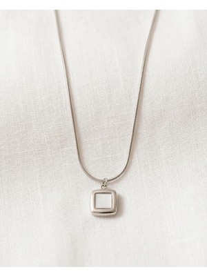 Mervan Takı Modern Kare Uçlu Gümüş Renk Çelik Kolye