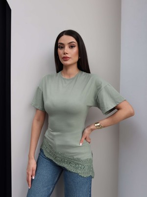 Esra Helvacı Etek Ucu Dantel Asimetrik Tshirt