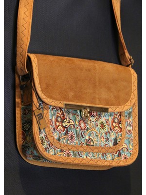 Pujiva Etnik Tarz Desenli Omuz Askılı Üç Cepli Fermuarlı Tokalı Gündüz Gece Günlük Orta Boy Çanta