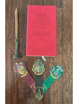 Miamantra Harry Potter Temalı Hediye Seti /harry Potter Işlemeli Deri Defter, Asa Şeklinde Kalem ve 3 Adet Kitap Ayracı Seti-Model 2