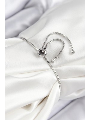 Eco Lounge Pirinç Zirkon Taşlı x Detaylı Su Yolu Model Gümüş Renk Asansörlü Kadın Bileklik