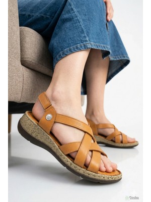 Mammamia Kadın Hakiki Deri Ortopedik Yumuşak Hafif Kalın Taban Günlük Sandalet M27YS/2430