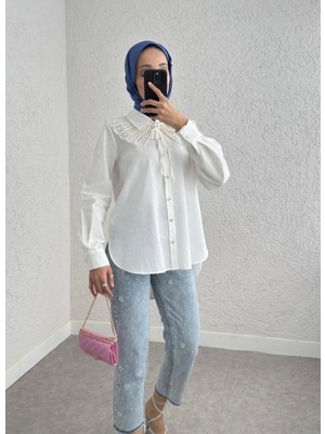 Modamorfo Yakalık Detaylı Arkası Uzun Düğmeli Gömlek -Beyaz