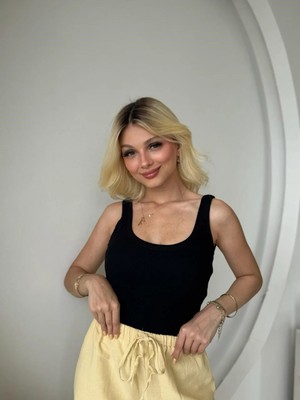 Fehu Bloom Geniş Yaka Fitilli Atlet Siyah