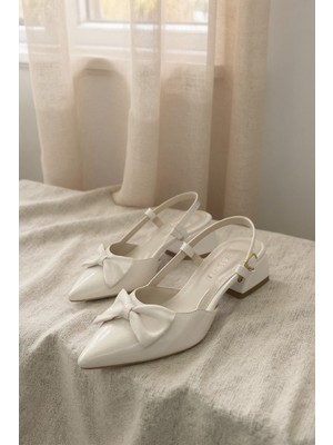 Enoch Kadın Sivri Burun Fiyonk Detaylı Alçak Kalın Topuklu Arkası Açık Ayakkabı