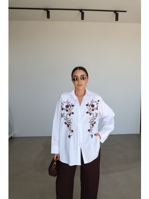 Özge Özgenç Üzeri Çiçek Işlemeli Oversize Gömlek