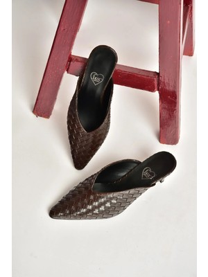 Fox Shoes Y654660709 Kahverengi Ince Topuklu Önü Kapalı Kadın Terlik