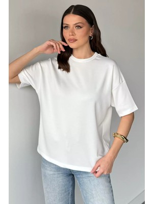 Gülseli Bisiklet Yaka Kadın Tişört P-00020952