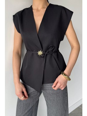 Gülseli Kadın Bel Bağlamalı Gold Düğmeli Yelek P-00020660
